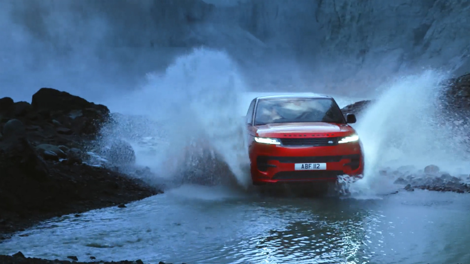 NOVÝ RANGE ROVER SPORT